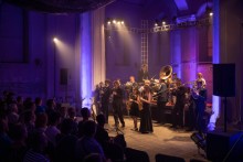 Tratwa Muzykantów. Raphael Roginski i Egil Kalman z Orkiestrą Klezmerską Teatru Sejneńskiego [foto]