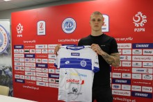 Wigry Suwałki wypożyczyły napastnika z Wisły Płock. Mateusz Lewandowski na pół roku