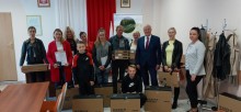 Szesnaścioro uczniów z gminy Rutka – Tartak otrzymało laptopy