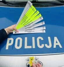 Policjanci przypominają o odblaskach. Ich brak może skutkować mandatem