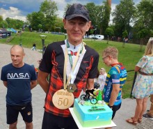 Kolarstwo. Dariusz Tasior uczcił 50. urodziny zwycięstwem na kultowych trasach [zdjęcia]