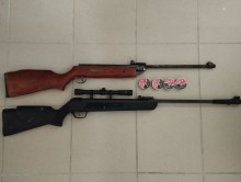 Powiat sejneński. Strzelał z wiatrówki w budynki i maszyny sąsiada