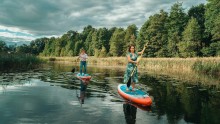 Kajakowa Rospuda zaprasza do wspólnego świętowania. Bezpłatne pływanie w kajaku i na desce SUP 