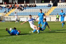 Wigry Suwałki – Czarni Czarna Białostocka 2:0. Powinno być dużo więcej goli [wideo i zdjęcia]