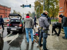 Funkcjonariusze WMOSG i antyterroryści rozbili gang dilerów narkotyków [zdjęcia]