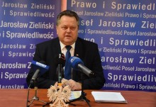 Politycy PiS przypominają, że 10 lat temu rząd PO-PSL podniósł wiek emerytalny