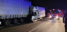 Zderzenie busa z ciężarówką w Lipniaku
