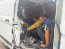Kolejni migranci zatrzymani pod Wiżajnami. Łotysz przewoził 12 Irańczyków