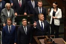 Od wczoraj Suwałki mają już trzech posłów. Michał Połuboczek złożył ślubowanie