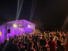 Stragany, grill, Maxel, Dżasta i Midix. Powitanie lata w Kaletniku [zdjęcia]