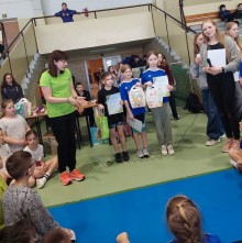 Lekkoatletyka dla każdego w Suwałkach. Emocje w hali Szkoły Podstawowej nr 11 [zdjęcia]