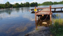 Plaża w Smolnikach. Stary pomost do odbudowy lub likwidacji, wiata do modernizacji