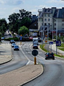 Pachołki zniknęły. Rondo u zbiegu ulic Sikorskiego i Bulwarowej otwarte