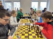 Szachy. Turniej, sukcesy i finansowe wsparcie na 5-lecie KSz Jaćwież Suwałki [zdjęcia]