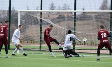 Wigry Suwałki – Mazur Ełk 8:0. Trochę postrzelali na koniec sparingów [zdjęcia]