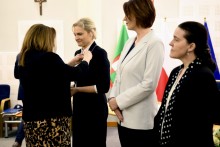 Suwałki. Trzy pracownice MOPR z odznaczeniami prezydenta RP