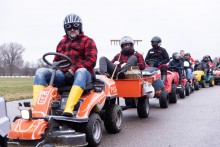 Szalone wyścigi Traktorków Ogrodowych w Suwałkach [zdjęcia]