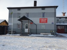 Szypliszki. Na sesji Rady Gminy o drogach i budynku po szkole w Żubrynie