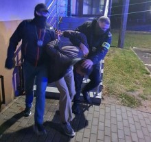 Dodatkowe zarzuty i wniosek o obserwację psychiatryczną dla suwalczanina, który zastrzelił żonę