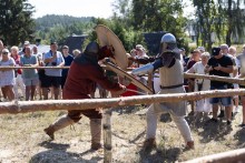 Festyn Archeologiczny w suwalskiej Szwajcarii. Tak żyli i walczyli Jaćwingowie [zdjęcia]