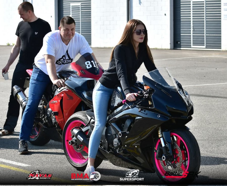 Wyścigi motocyklowe. Suwalczanka Monika Polczyńska na podium w Estonii [zdjęcia]