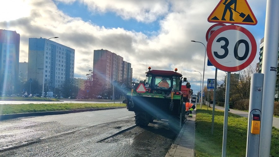 Ciężko będzie przejechać ulicą Pułaskiego w Suwałkach. Jedna jezdnia zamknięta do soboty