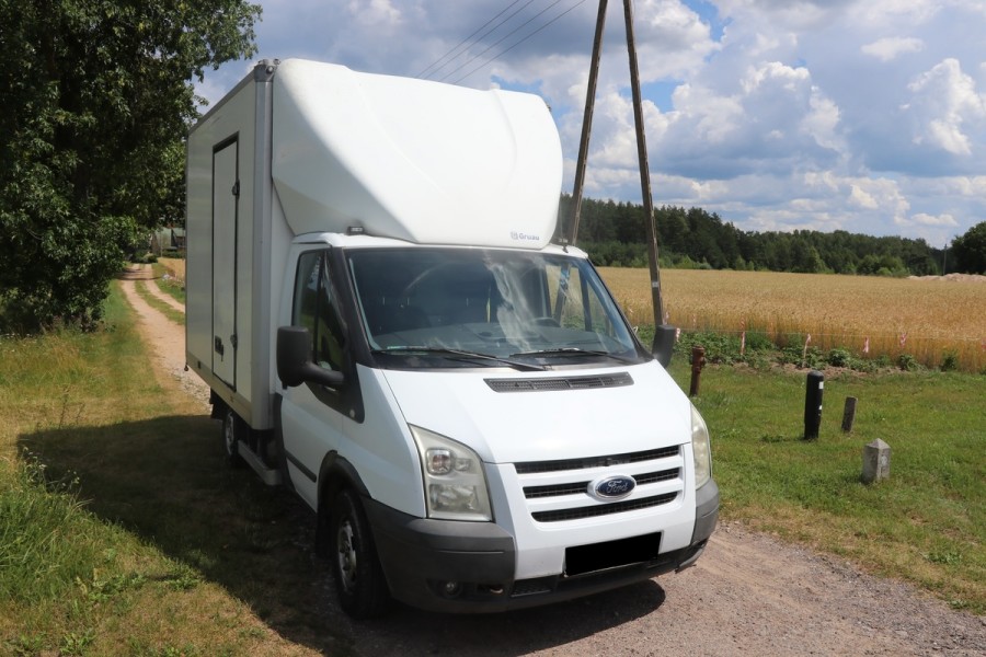 Augustów. Złodziej recydywista ukradł samochód z obiadami