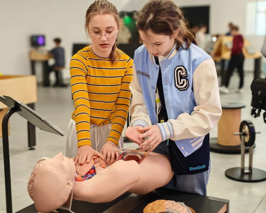 Buduj, eksperymentuj, odkrywaj! Strefa SOWA w Suwałkach zaprasza do wspólnego działania 