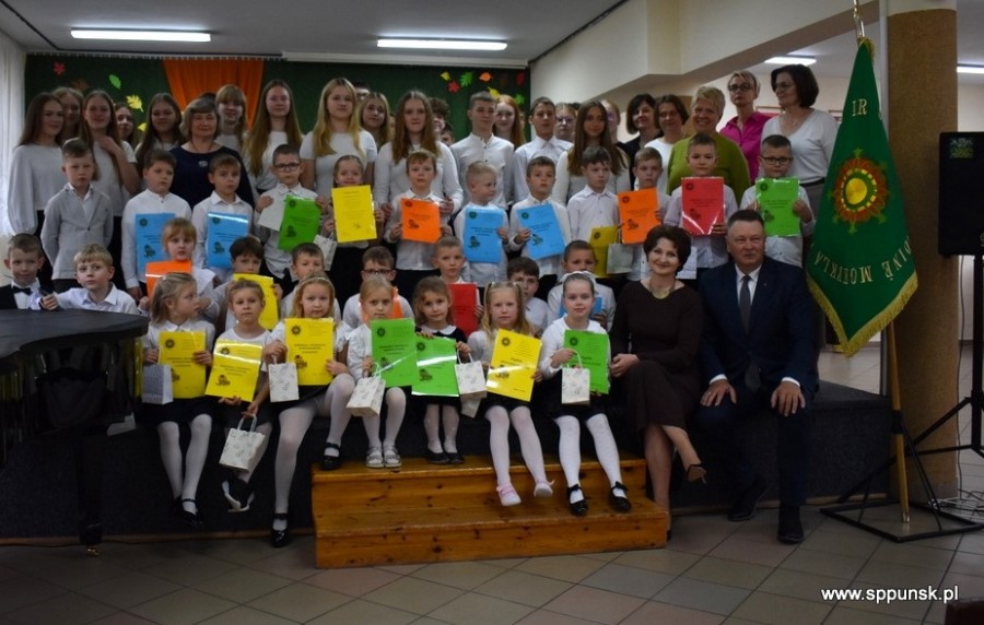 Pasowanie na ucznia Szkoły Podstawowej w Puńsku [zdjęcia] 