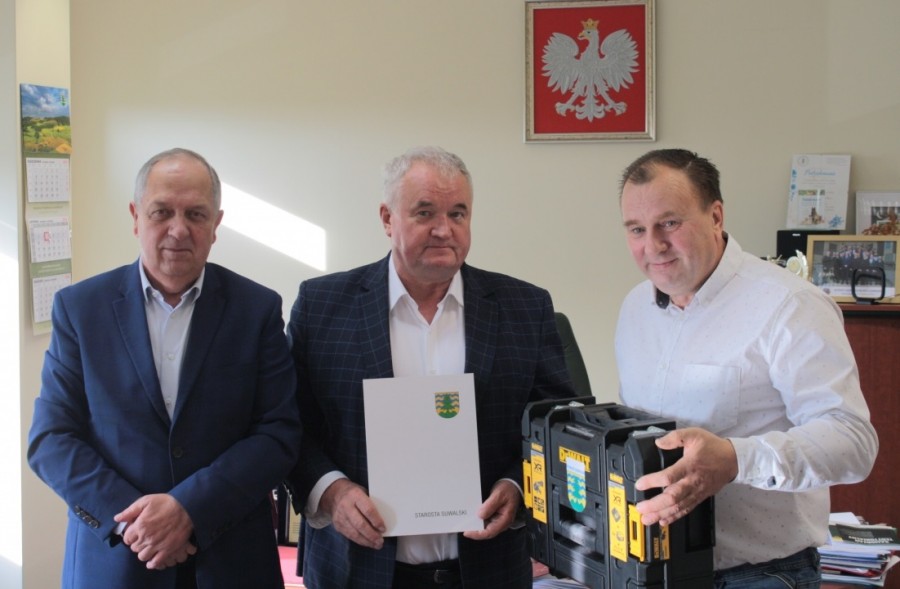 Edwin Leśniewski z Poddubówka wyróżniony na wystawie hodowców koni i uhonorowany w starostwie