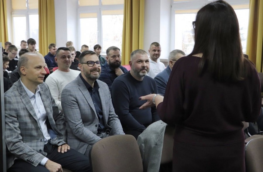 Uczniowie ZS nr 6 w Suwałkach i pracodawcy skorzystali z funduszy Unii Europejskiej. Płatne staże