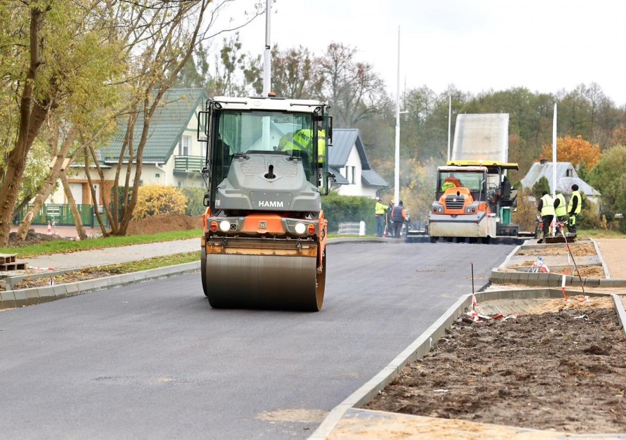 Augustów. Ulice Arnikowa i Zawilcowa przebudowywane za ponad 12 mln zł  [zdjęcia]