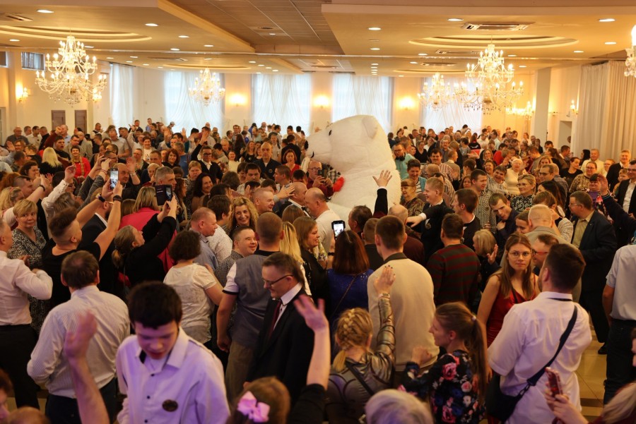 Około 800 osób bawiło się na 20-leciu Środowiskowego Domu Samopomocy w Suwałkach [zdjęcia]