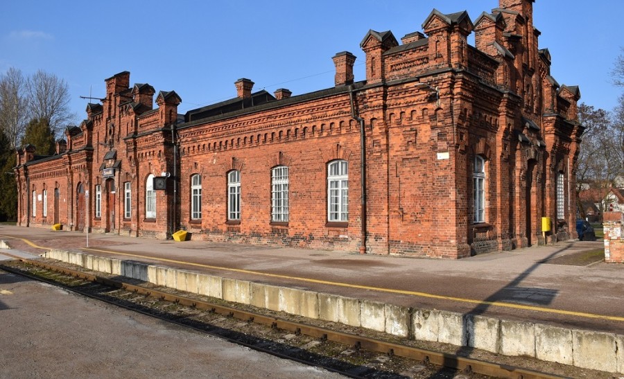 Odwleka się remont dworca PKP w Suwałkach. A jednak nie Grupa Izoterm