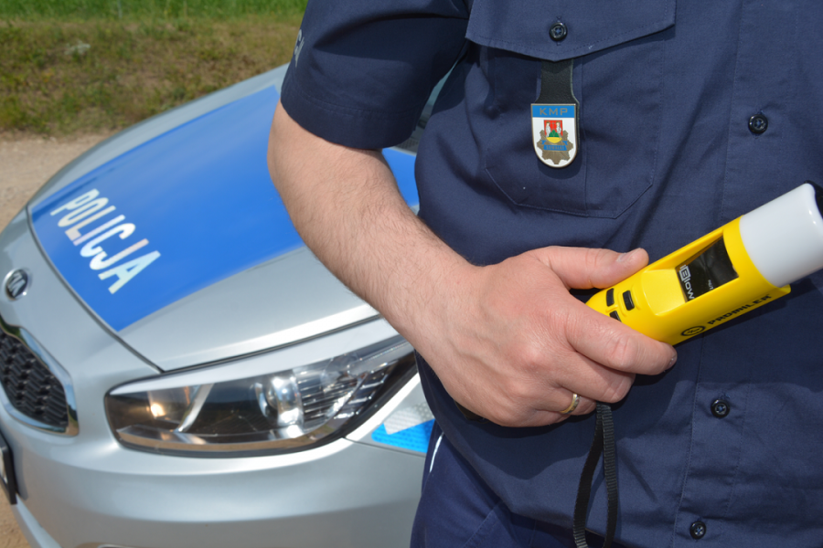 Suwalczanin za kierownicą forda. Miał ponad trzy promile, spowodował trzy kolizje