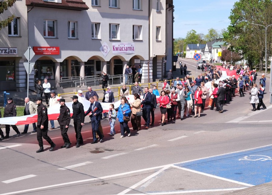 3 Maja w Sejnach. Razem pod 100-metrową flagą  [zdjęcia]