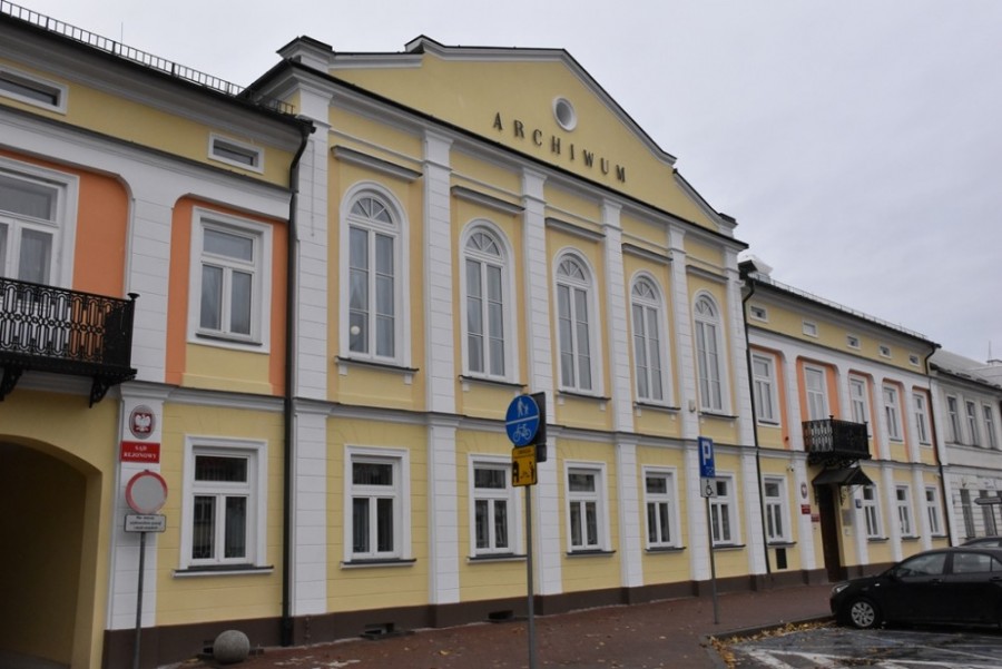 Bez korzeni nie zakwitniesz. Stwórz unikalne drzewo genealogiczne