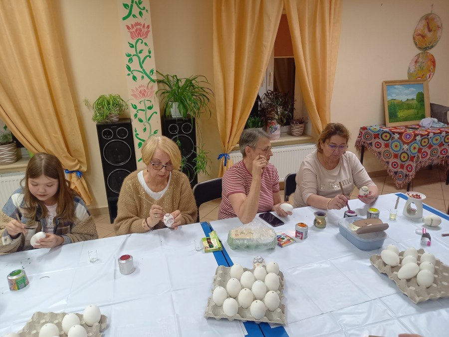 W Rutce-Tartak odbyły się warsztaty robienia pisanek [zdjęcia]