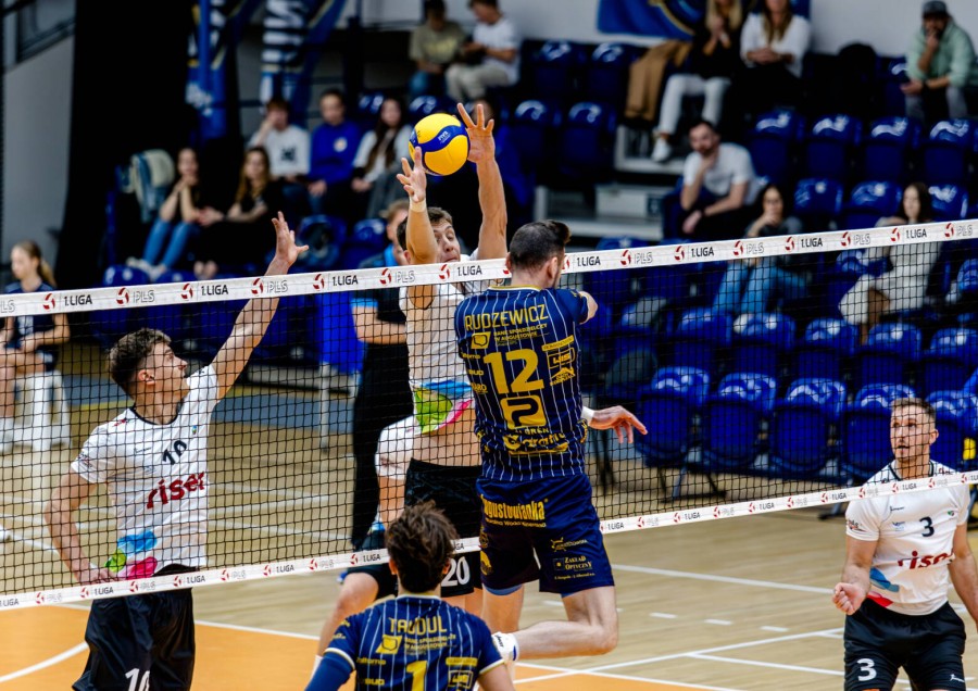 MCKiS Jaworzno – Necko Augustów 3:1. Trzeba poczekać na wyjazdowy komplet [zdjęcia]