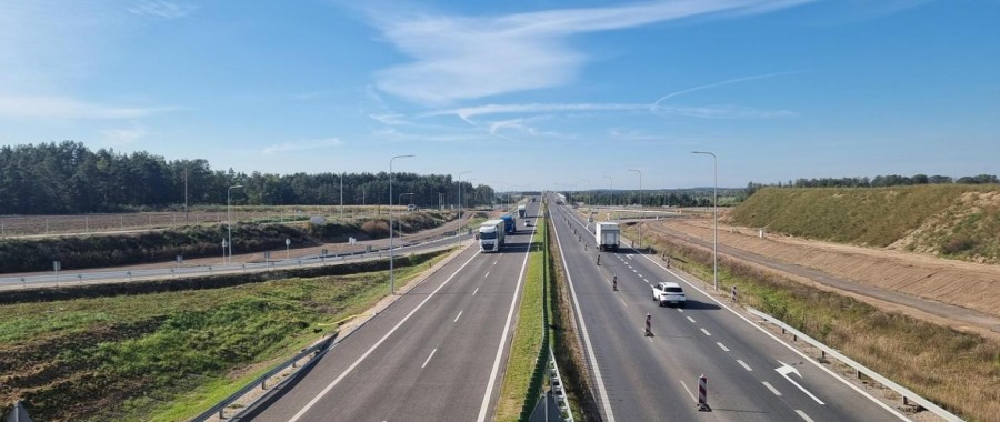 Do Warszawy jeździmy już drogą ekspresową. Czas na dwujezdniową drogę do Białegostoku i szybką kolej