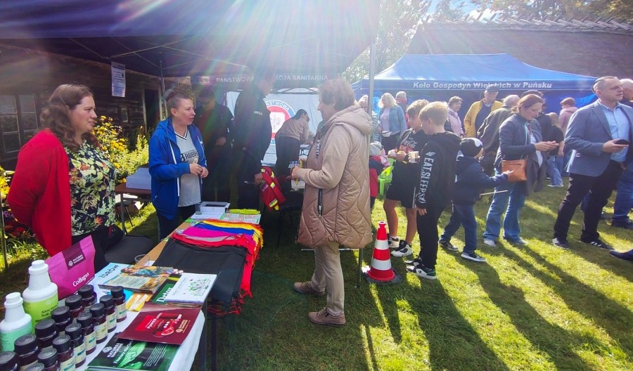 W Puńsku połączyli przyjemne z pożytecznym. Wesoły, prozdrowotny  piknik rodzinny [zdjęcia]