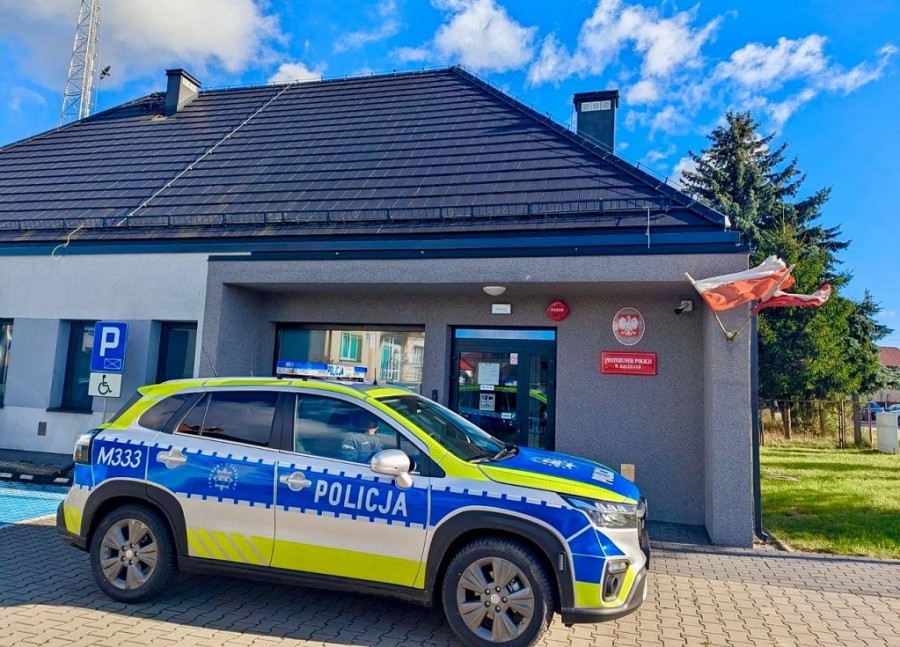 Nowe radiowozy na posterunkach w Bakałarzewie i Raczkach