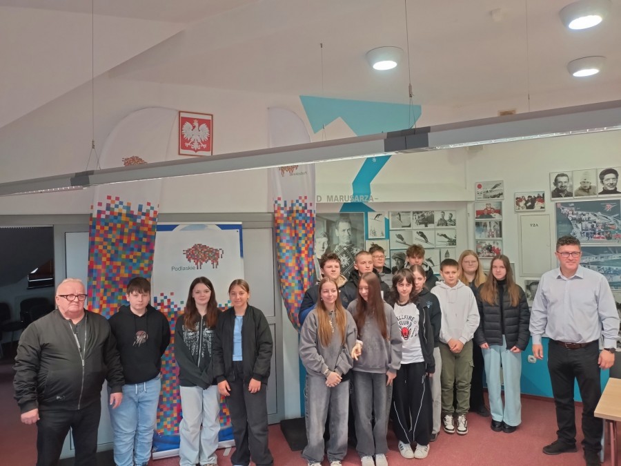 Szkoła Podstawowa w Kaletniku - Spotkanie z Mistrzami [zdjęcia]
