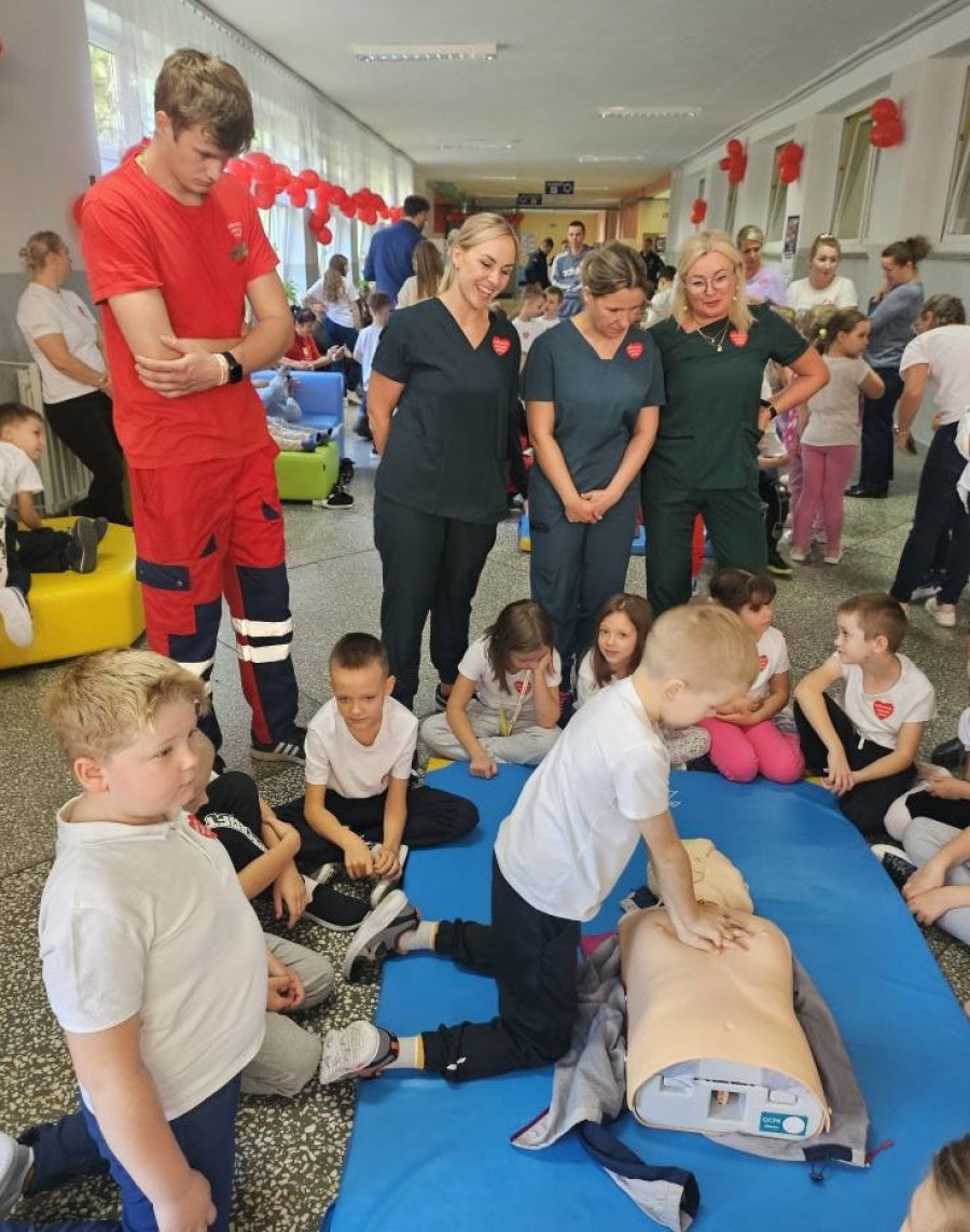 Szkoła Podstawowa nr 7 w Suwałkach w akcji WOŚP Ratujemy Życie [zdjęcia]