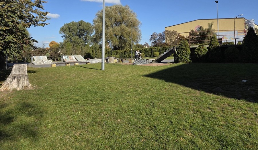 Skatepark w Suwałkach zostanie przebudowany za 2,7 mln zł [foto, wizualizacje]