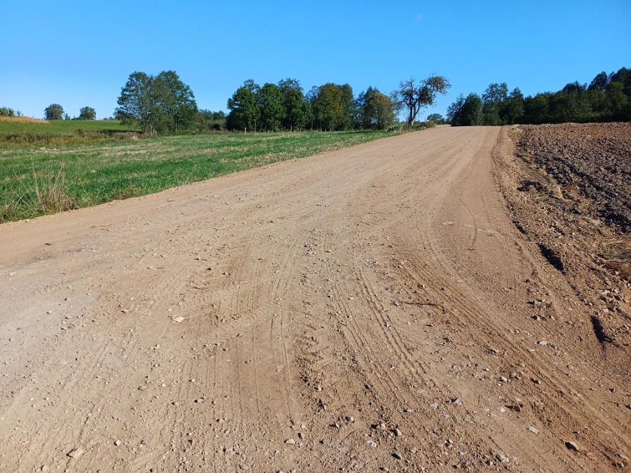 Gmina Suwałki. Droga Zielone Drugie – Wychodne o nawierzchni z kruszywa łamanego [zdjęcia]
