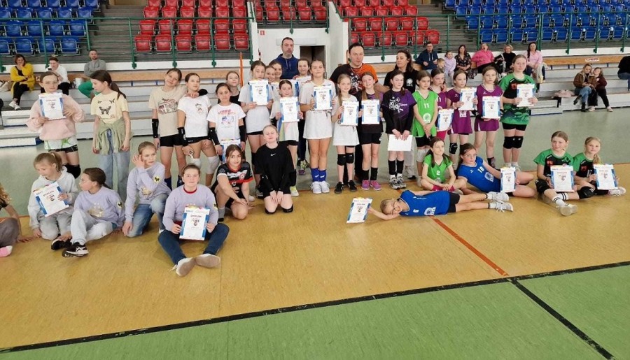 Siatkówka. Dziewczęta z SAS Sejny i Centrum Augustów z awansem do półfinałów dwójek [zdjęcia]