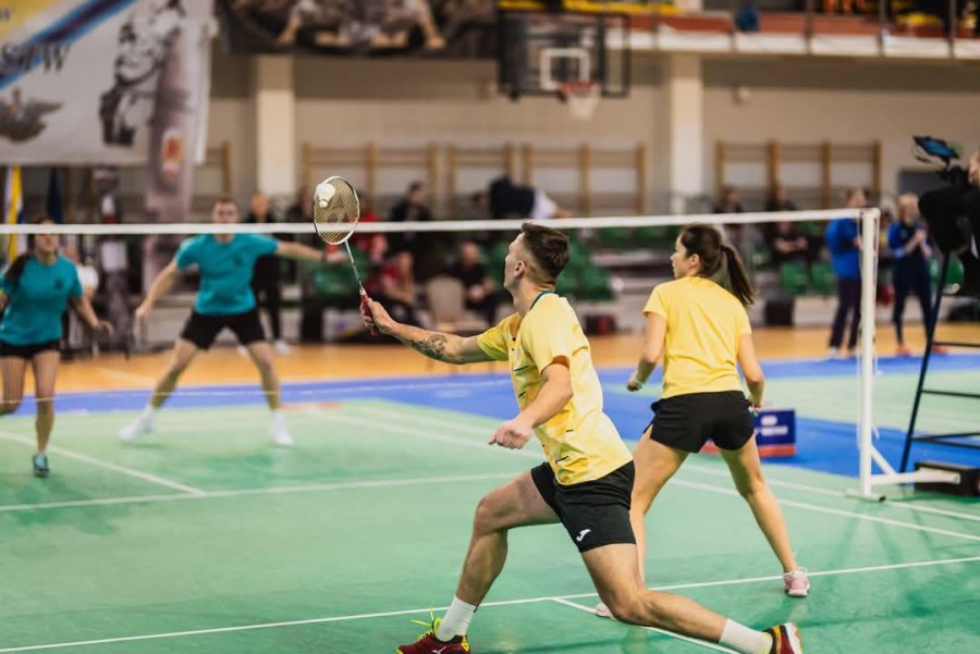Badminton. Suwalczanie Mateusz Szwejkowski i Adrian Bondarow na podium  mistrzostw Wojska Polskiego