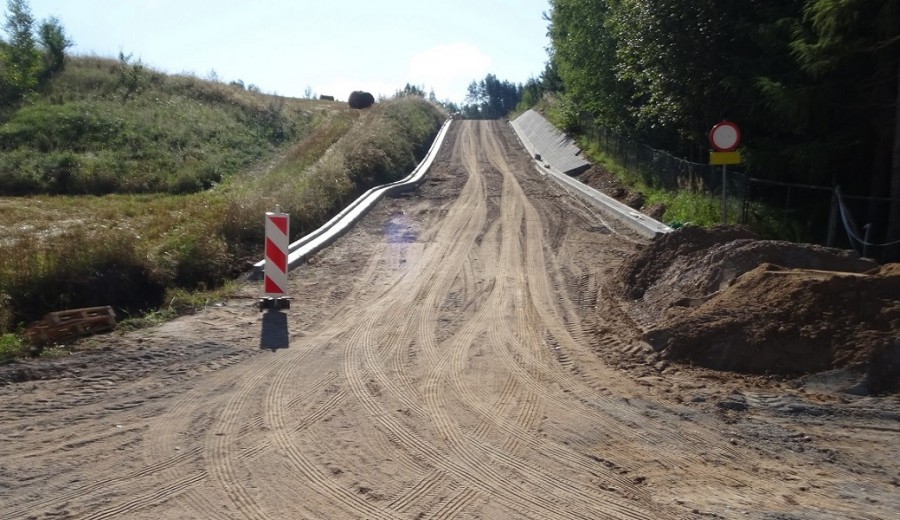 Gmina Suwałki. Droga w Osinkach nabiera kształtów, wkrótce będzie asfaltowa [zdjęcia]