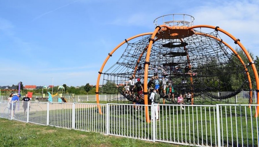 Suwałki. Plac zabaw przy ul. Nowosądeckiej zostanie rozbudowany ze środków budżetu obywatelskiego